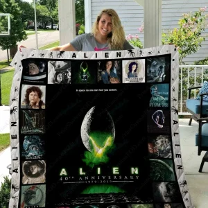 Adu Alien Quilt Blanket Ver 2 and Home Decor
