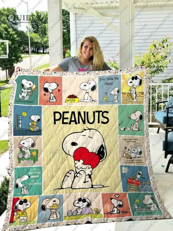Adu Snoopy Quilt Blanket and Home Decor