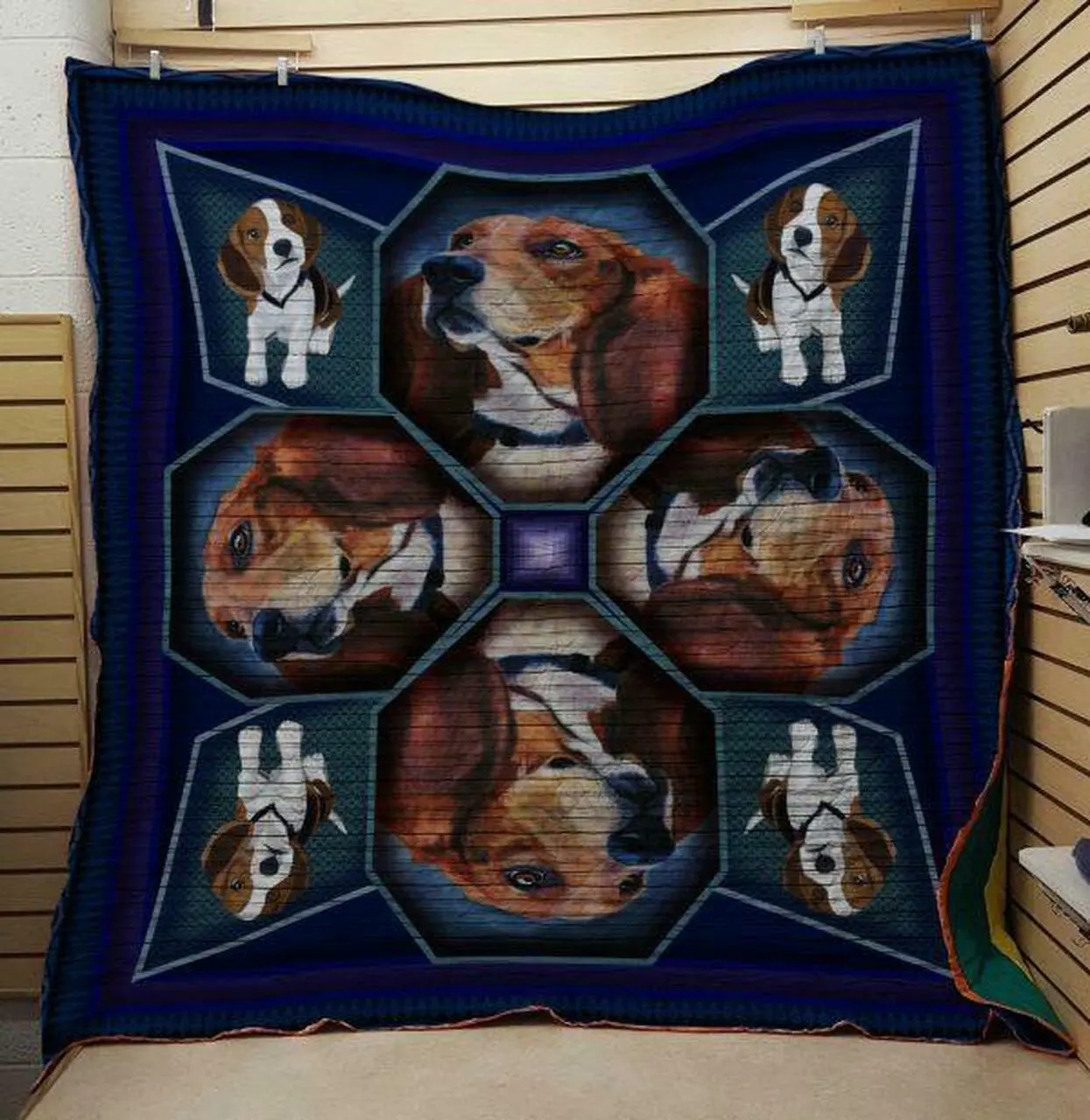 Beagle Quilt V2 Design By Exrain and Home Decor