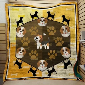 BeagleS Paw Quilt and Home Decor