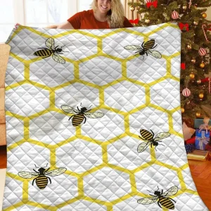 Bee Jfj Quilt Aa and Home Decor