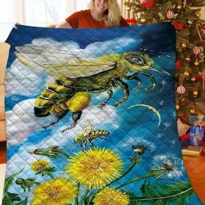 Bee Jfj Quilt Sz and Home Decor