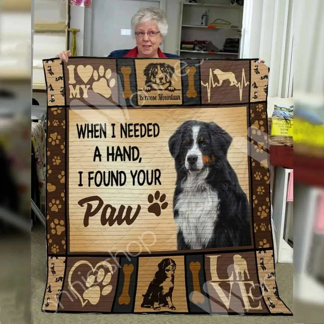 Bernese Mountain Dog O Quilt Vz and Home Decor