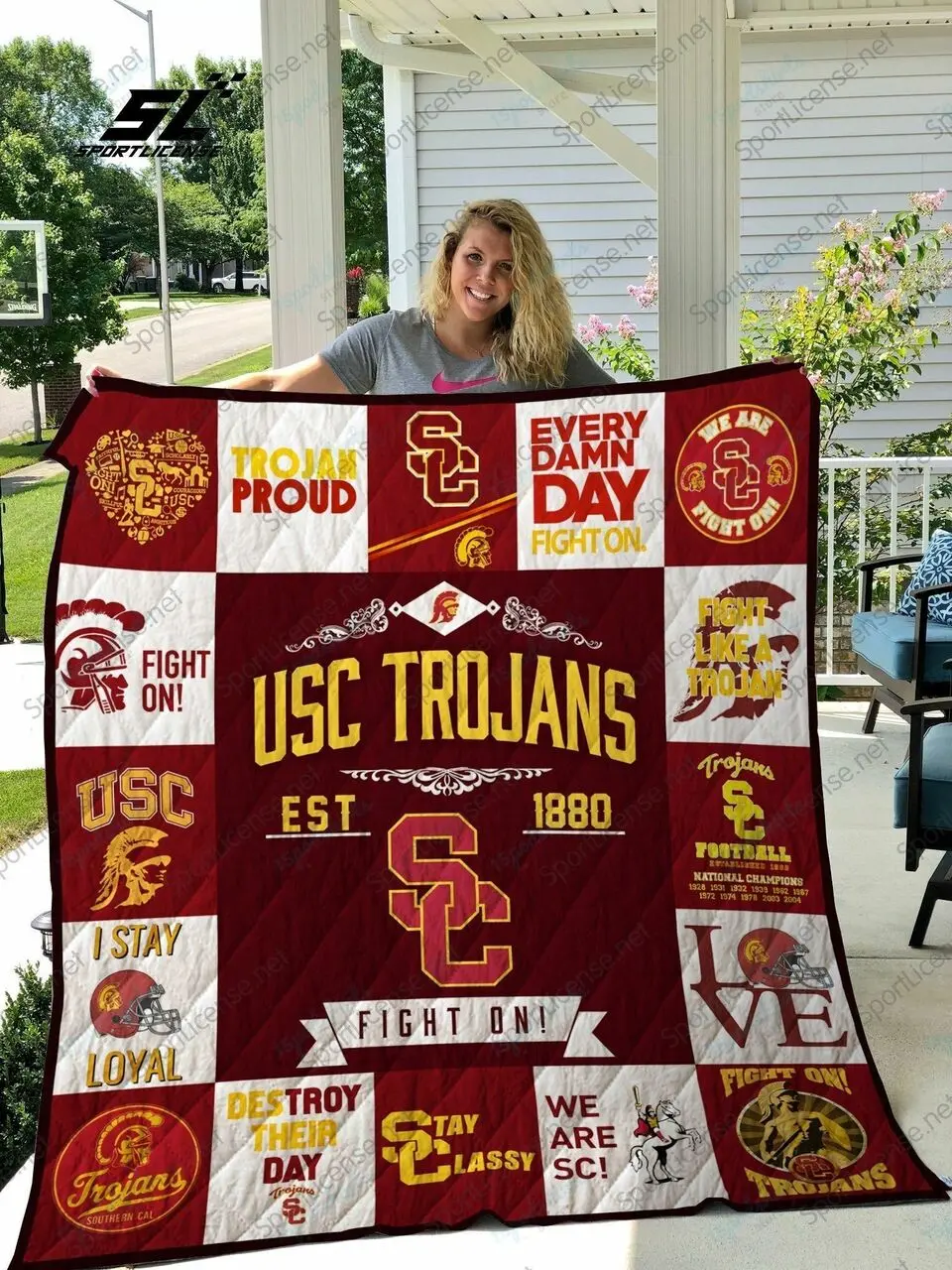 Bl Usc Quilt Blanket 01 and Home Decor