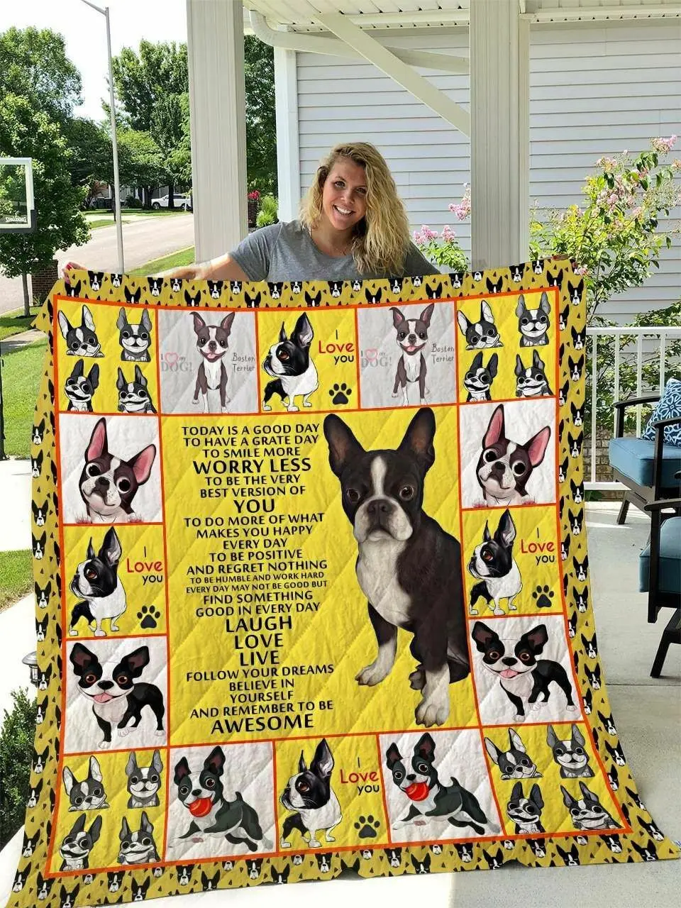 Boxer Be Your Smile U Quilt Ms and Home Decor