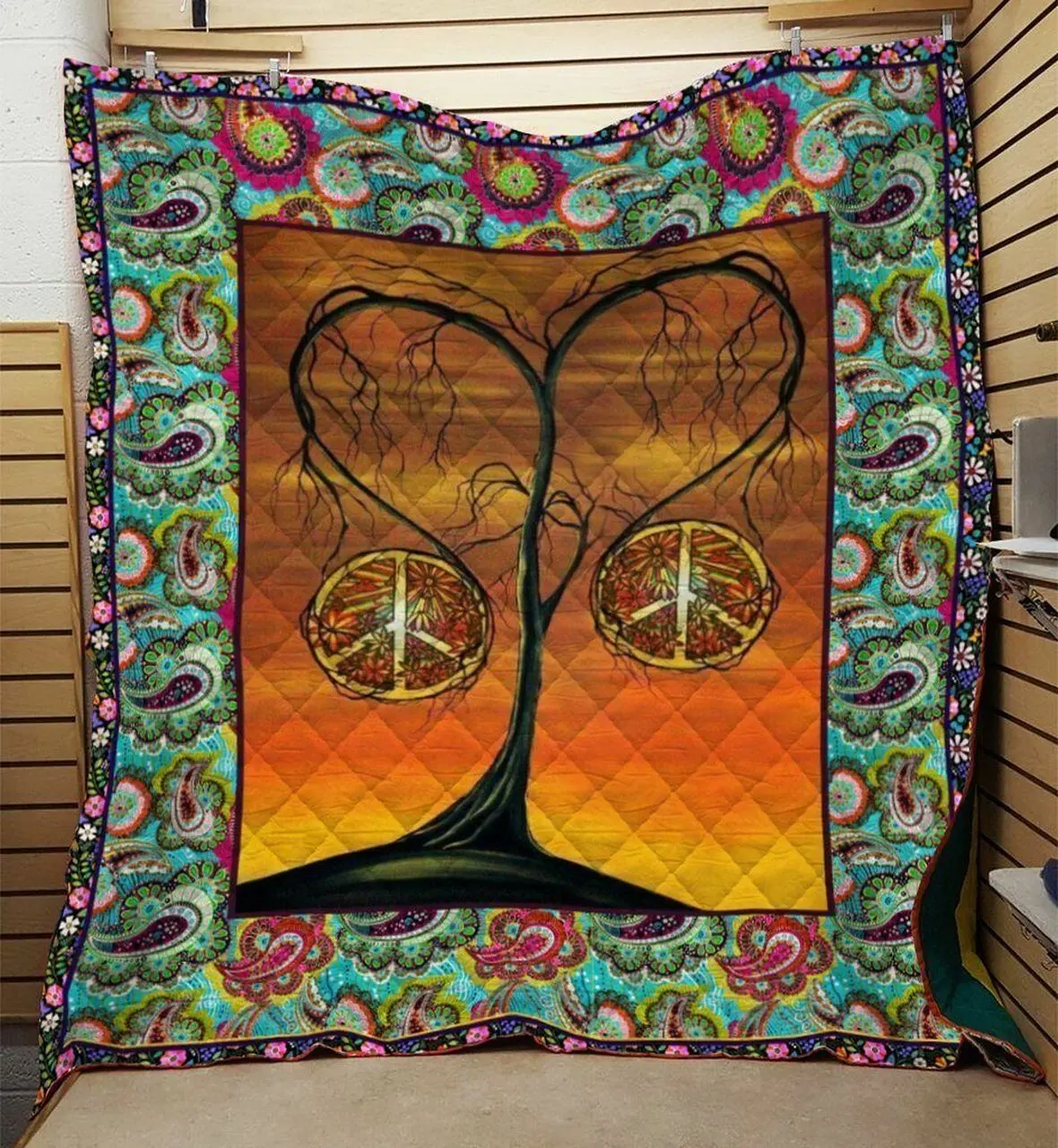 Celtic Quilt Bwx and Home Decor