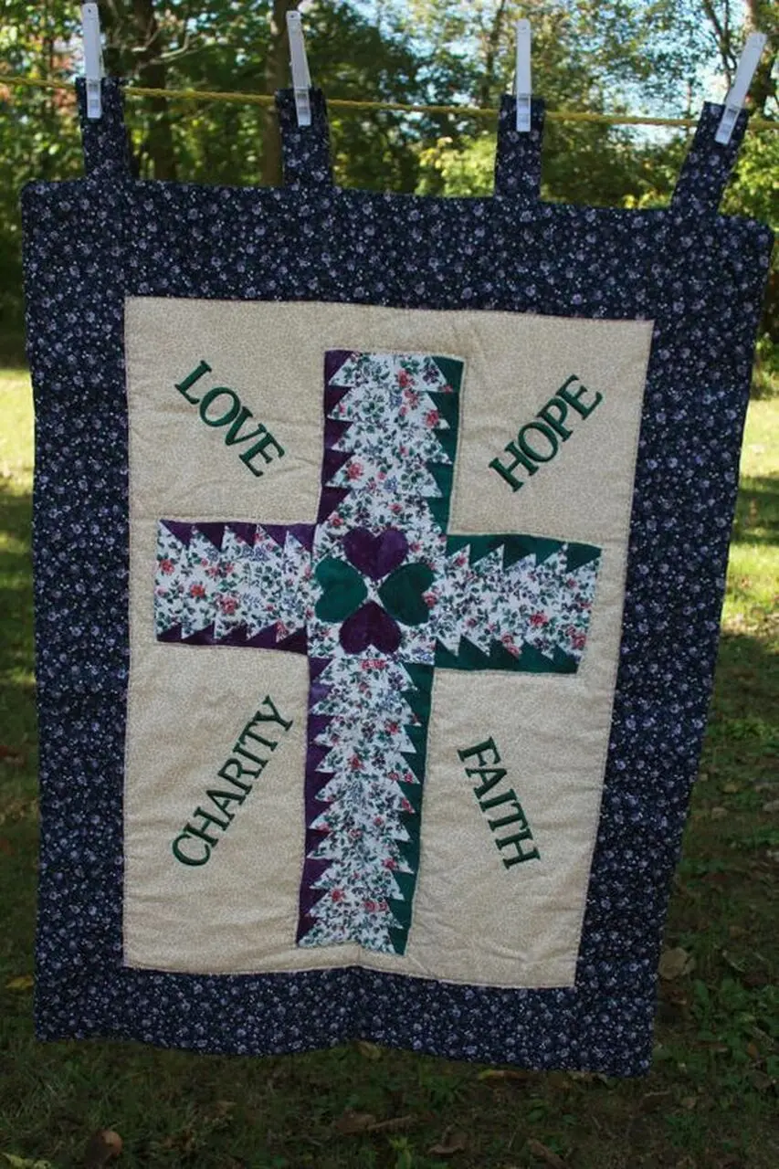 Cross Cla210667 Quilt Blanket and Home Decor