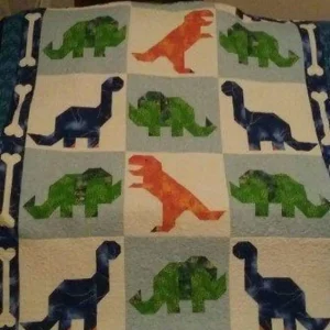Dinosaur Hur Quilt ae and Home Decor
