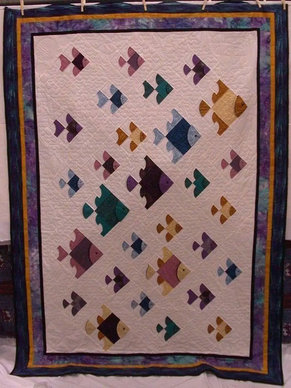 Fish Hur Quilt Cysiwm and Home Decor