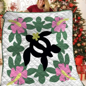 Hawaiian Turtle Quilt Sgw and Home Decor