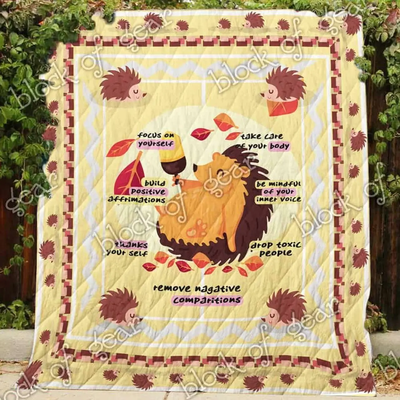 Hedgehog Quilt Wft and Home Decor