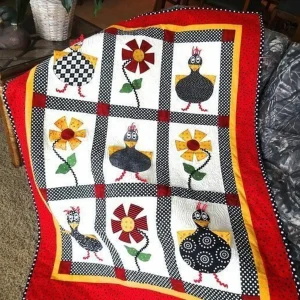 Hens Hur Quilt qp and Home Decor
