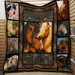 Horse G Quilt Yw and Home Decor