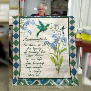 Hummingbird E Quilt Derqmk and Home Decor