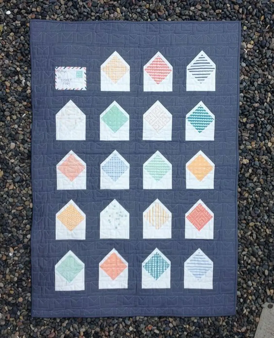 Letter Hur Quilt Bevrtd and Home Decor