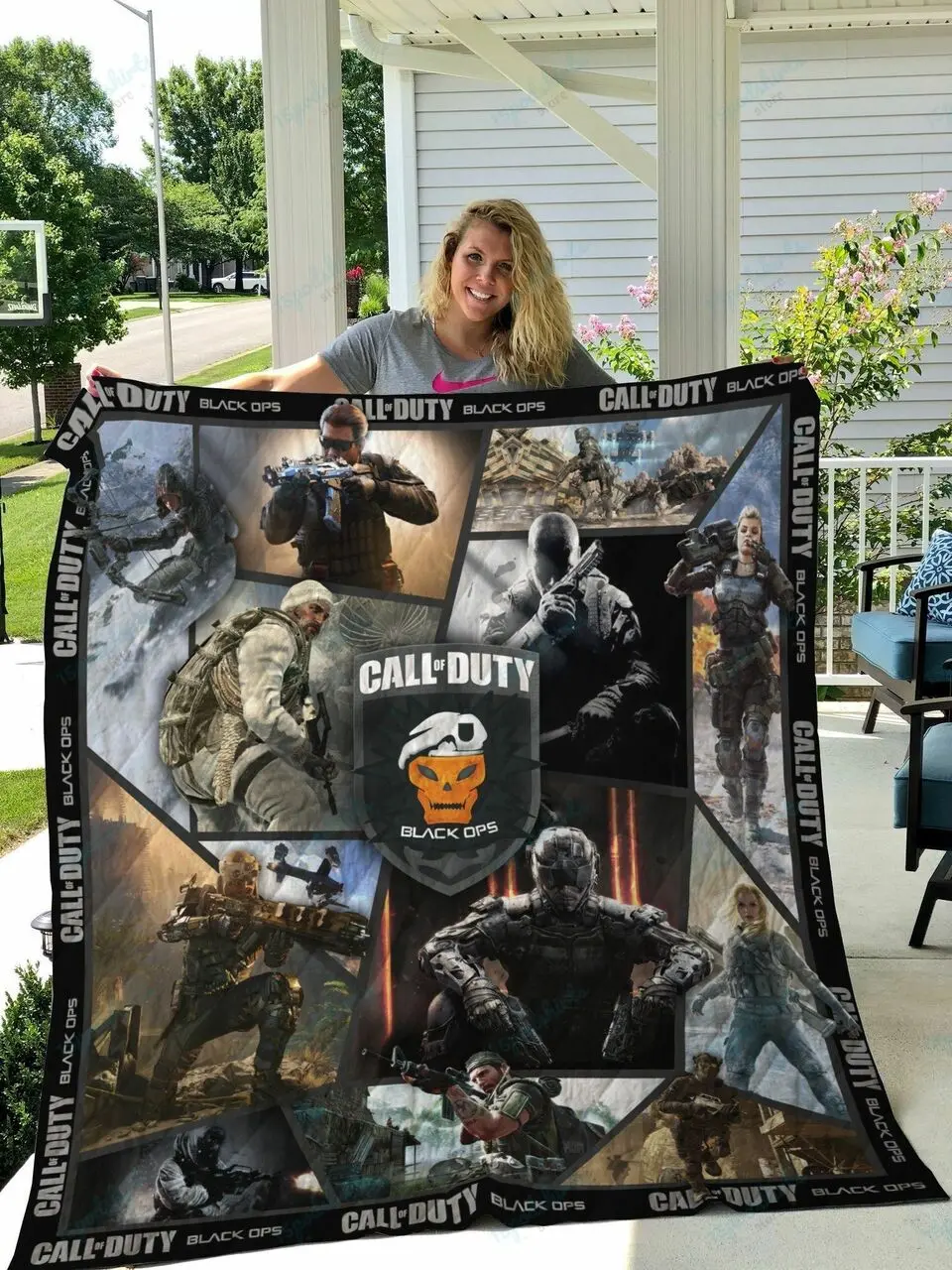 M Grand Theft Auto V Quilt Blanket and Home Decor
