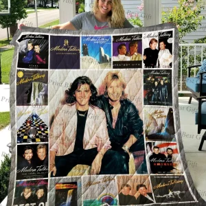 M310757 Modern Talking Quilt Blanket Quilt and Home Decor
