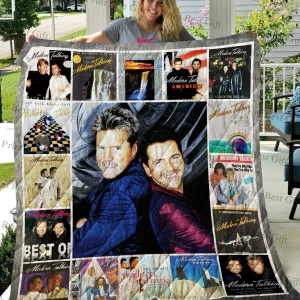 M310758 Modern Talking Quilt Blanket Quilt and Home Decor