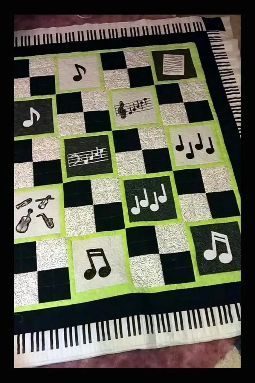 Music Hur Quilt Cysieb and Home Decor