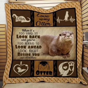 Otter Quilt Tdhon and Home Decor