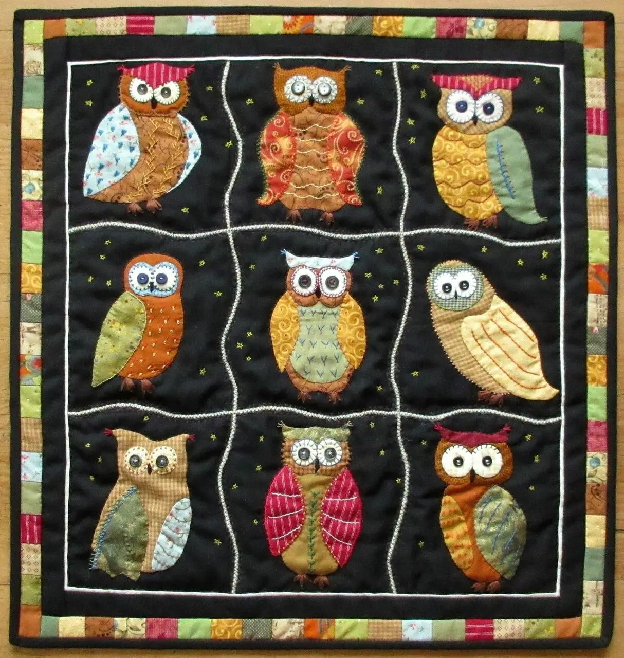Owl Quilt Tdhte and Home Decor