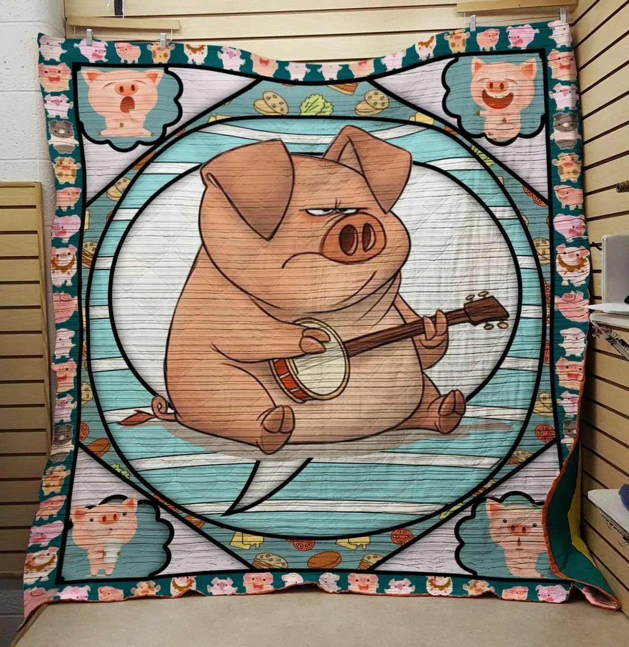 Pig Quilt Tdhws and Home Decor