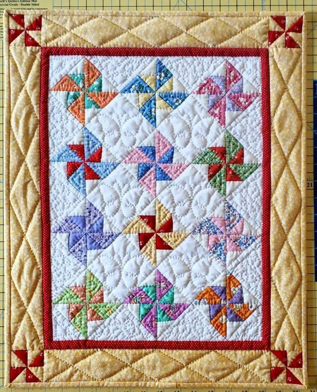 Pinwheel Quilt Tdhsz and Home Decor