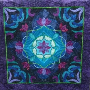 Primavera Quilt Tdhie and Home Decor