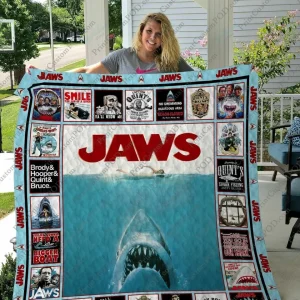 Qd Jaws Lover Ver2 Quilt Blanket and Home Decor