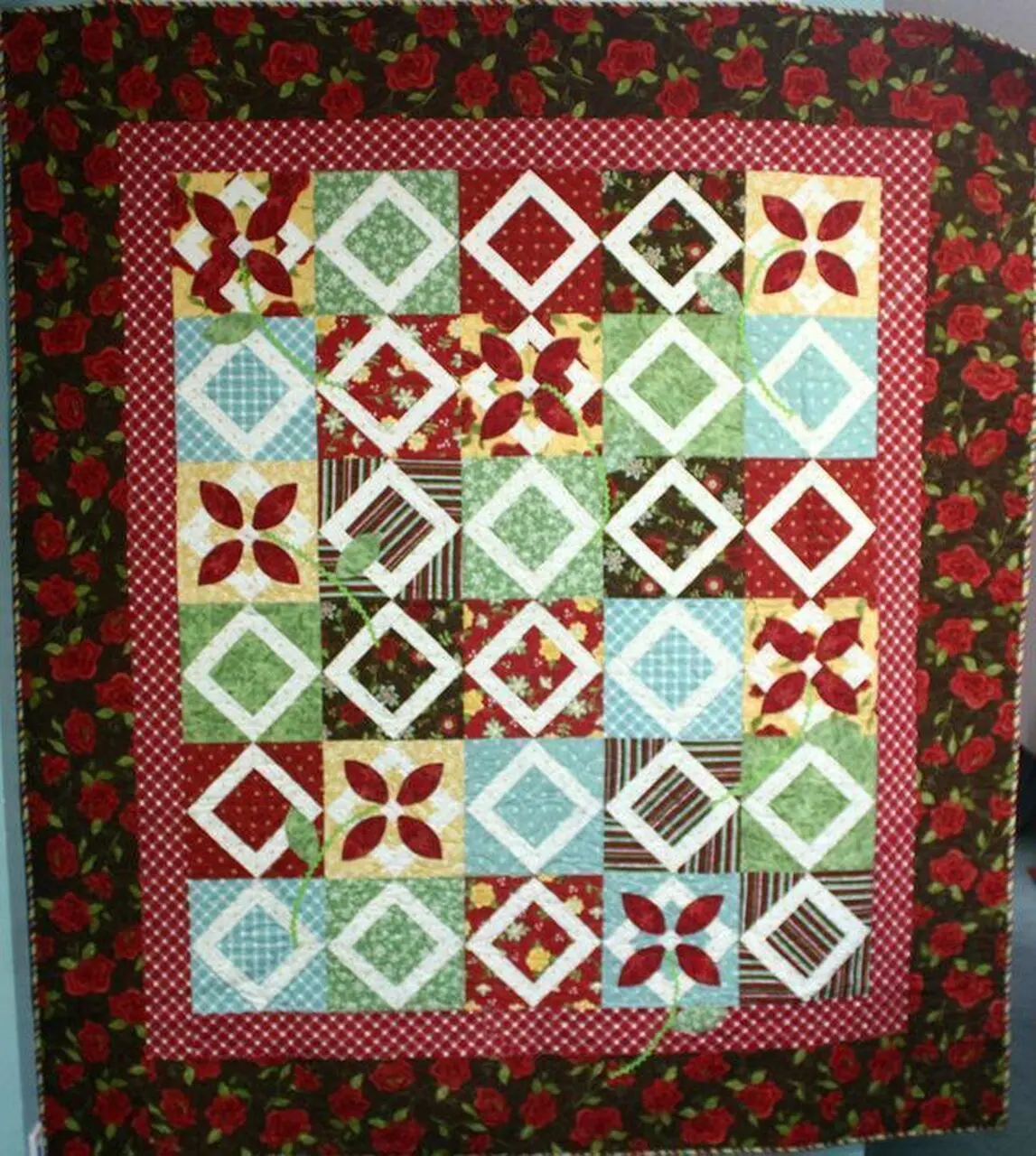 Rebel Roses Quilt Tdhws and Home Decor