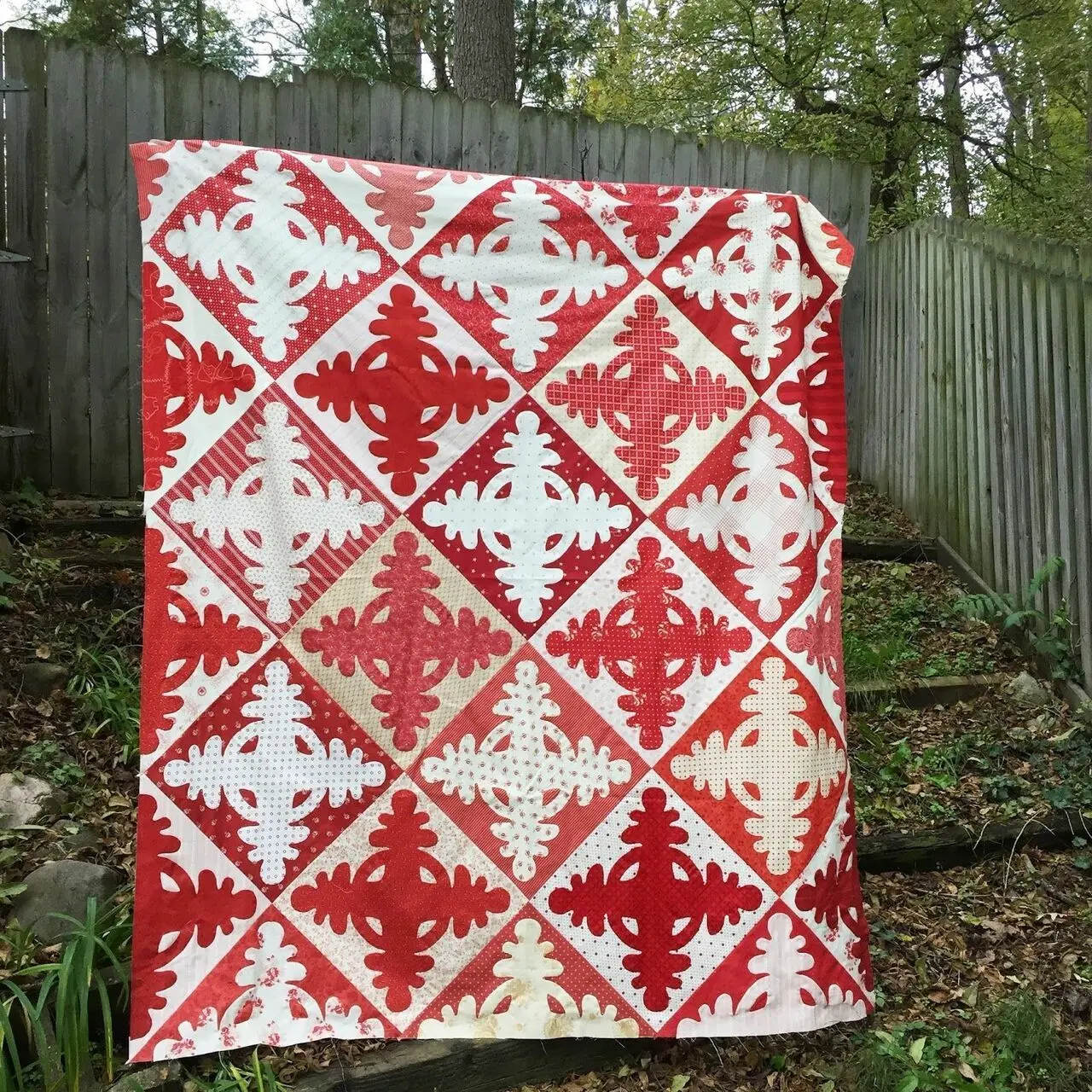 Red And White Quilt Tdhrl and Home Decor