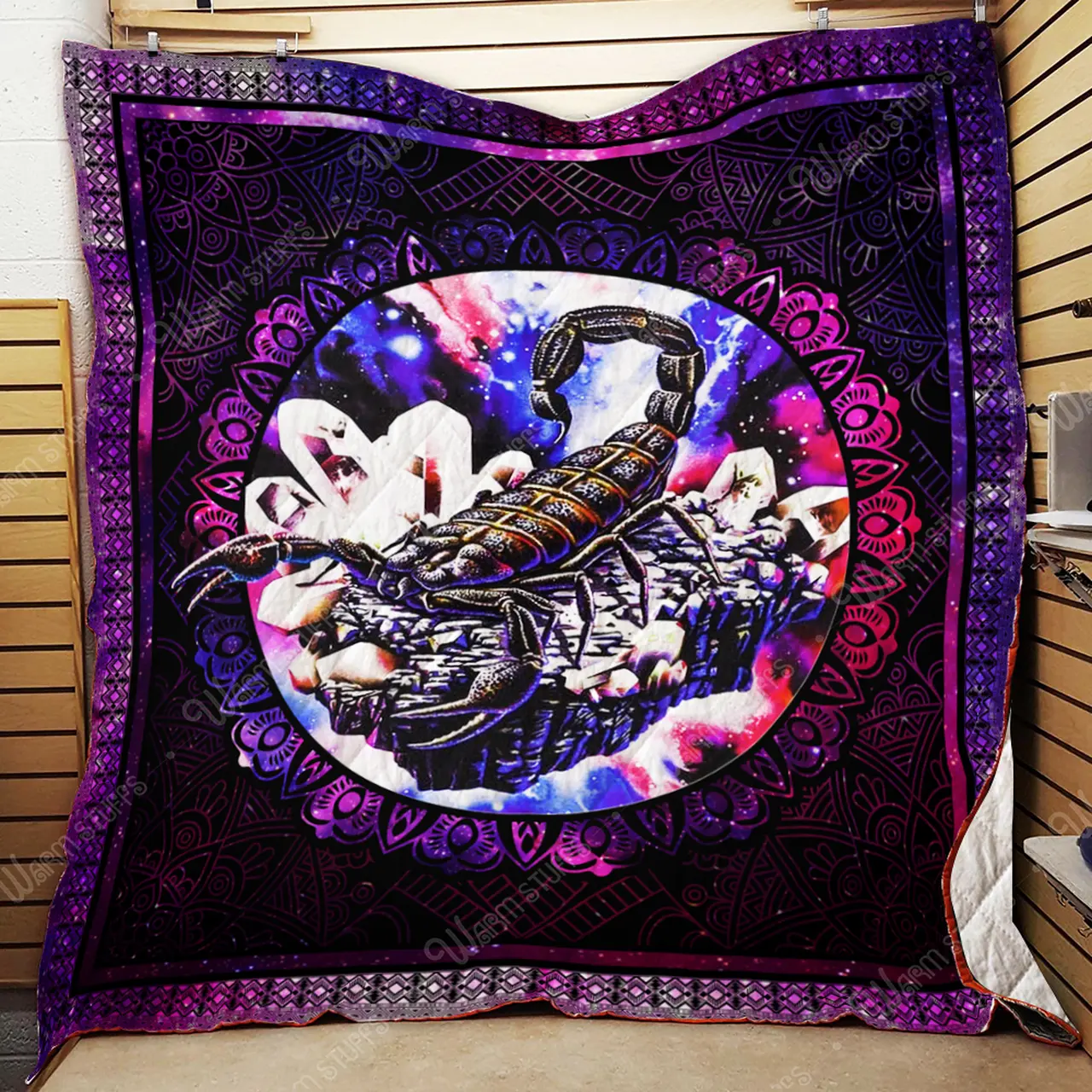 Scorpion Quilt Pb91 and Home Decor