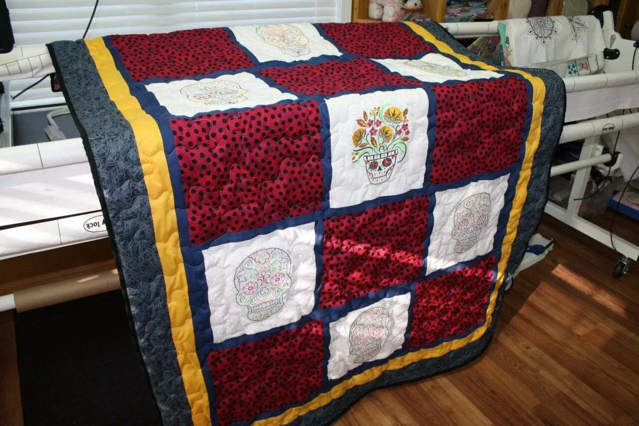 Skull Cla260643 Quilt Blanket and Home Decor